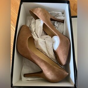 JCrew suede pumps never worn